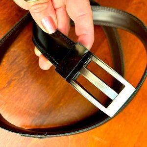 Reversible leather belt.